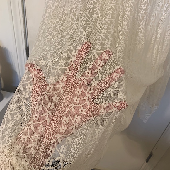 Lace kimono - Picture 4 of 4